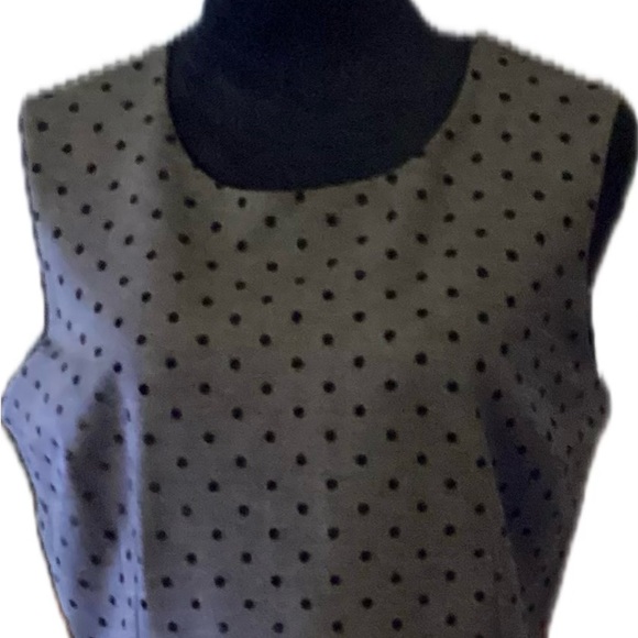 Lands End dress; gray with black sleeveless polka dots and side pockets. size 14 - Picture 2 of 5